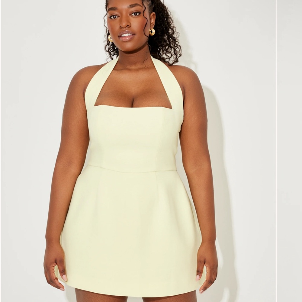 Elegant Cream Halter Mini Dress - Picture 4 of 6